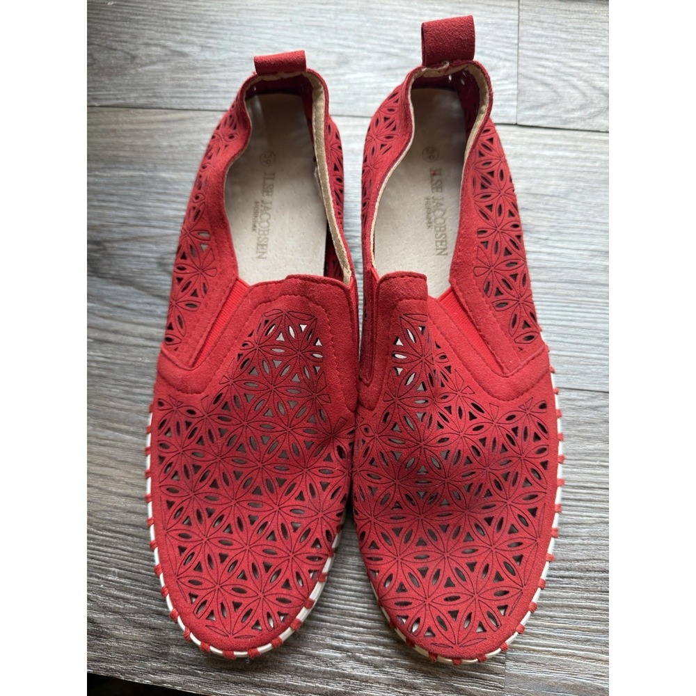 ILSE JACOBSEN DENMARK‎ Womens Size 39 RED Tulip Slip On Perforated Shoes